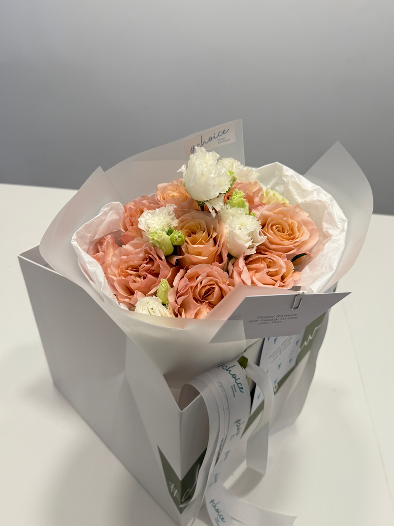 Peach Roses & Lisianthus Bouquet S Peach Roses & Lisianthus Bouquet S