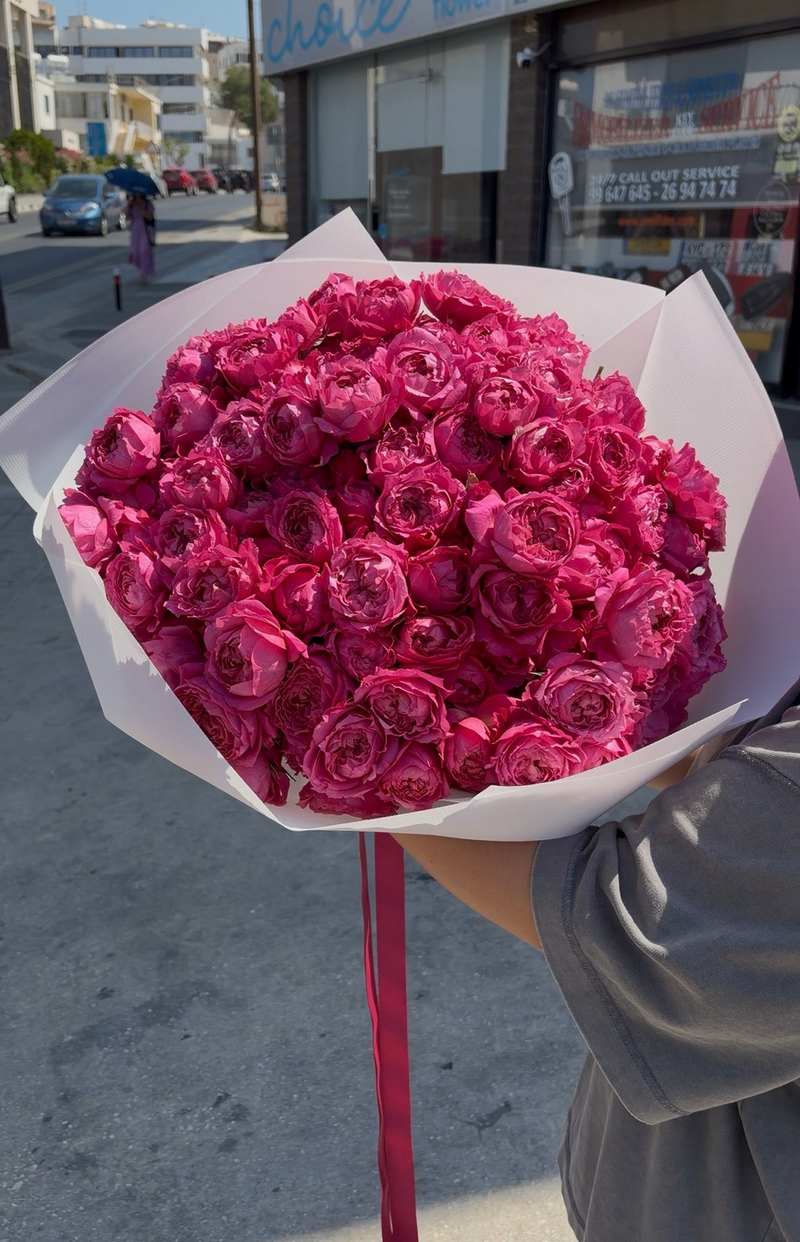 Juliet Roses - 51 Stems Size L Juliet Roses - 51 Stems Size L