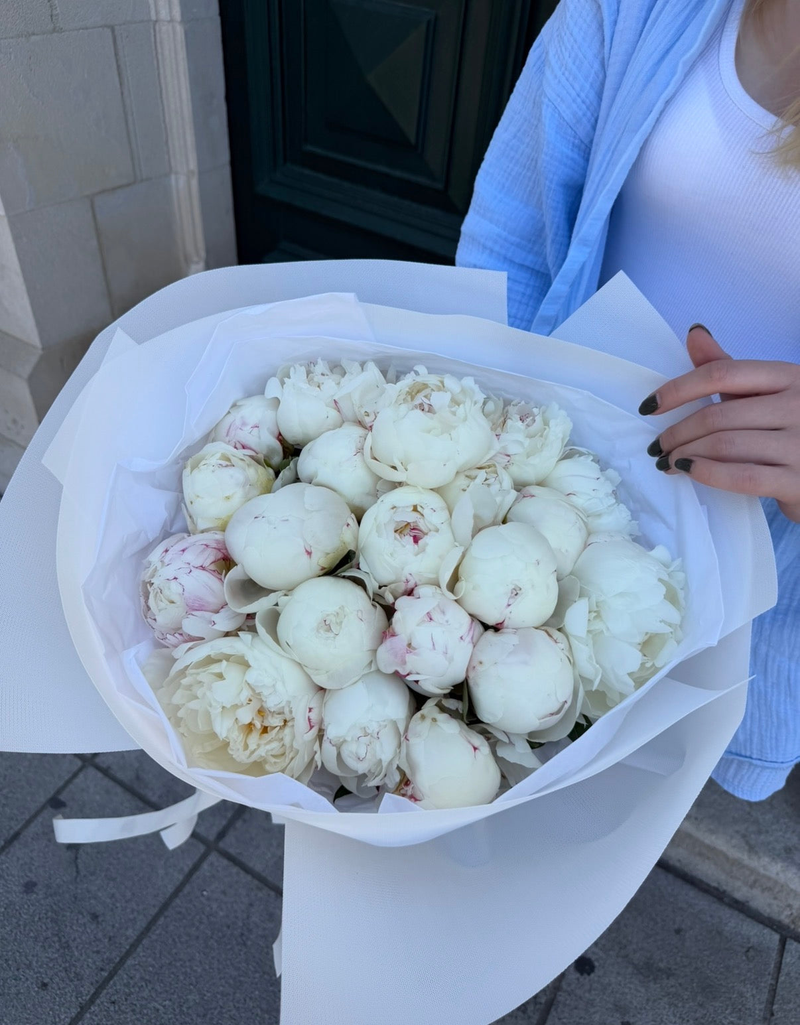 White Peony Bouquet L White Peony Bouquet L