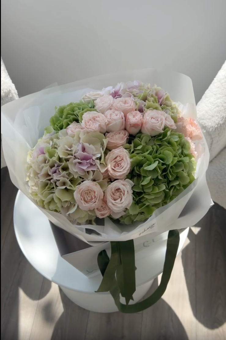 Green Mix Bouquet M Green Mix Bouquet M