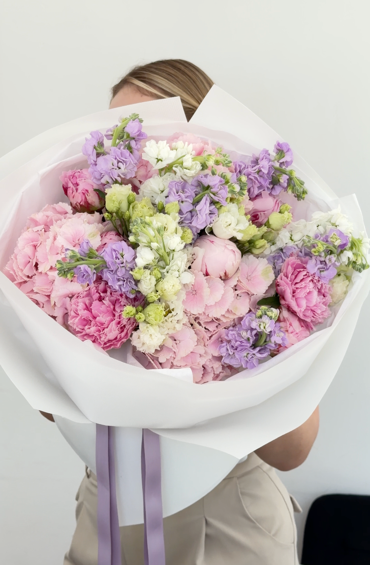 Peony Garden Mix Bouquet M Peony Garden Mix Bouquet M